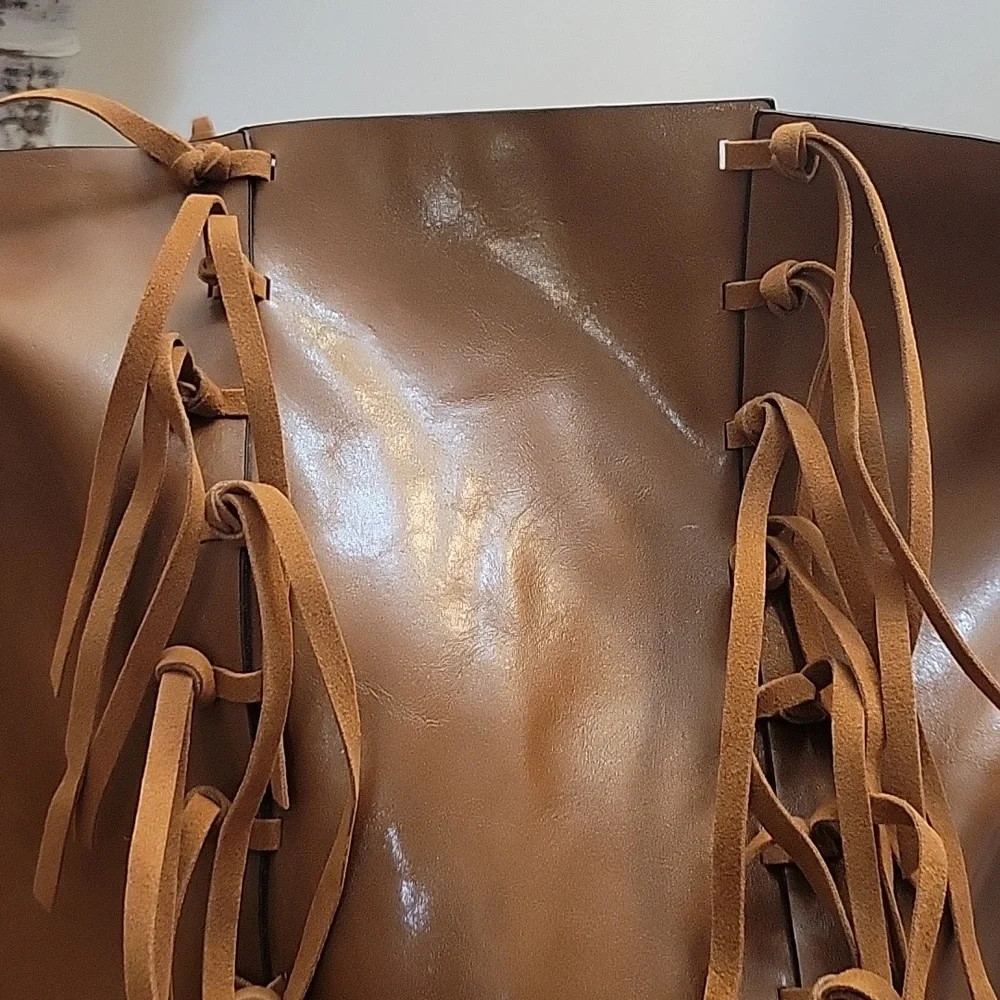 Large vegan leather tote - Picture 6 of 7